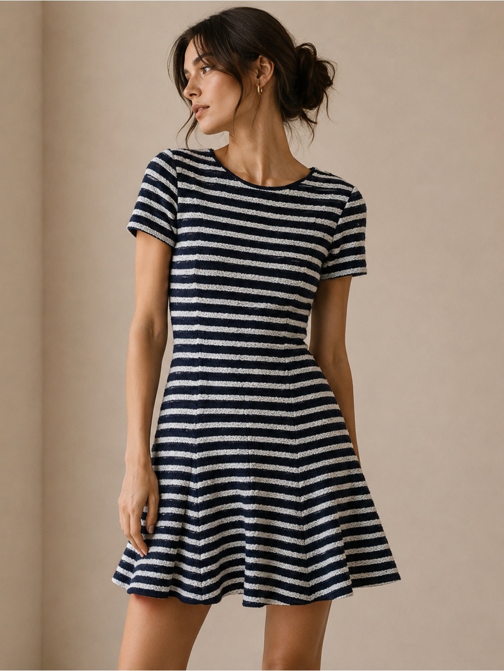 Theory Stripped Fit & Flare Short Sleeve Dress in Navy and White Stripes Size 6